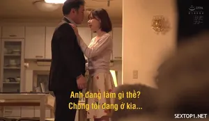 Melody marks nhờ bố dượng giúp tập yoga với chiếc quần trong suốt