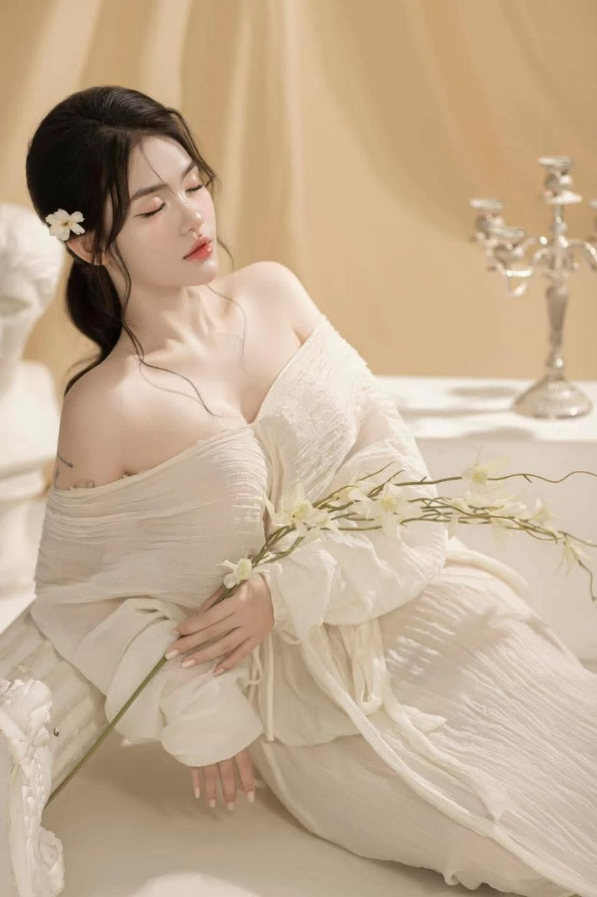 CLUB-685,CLUB-685 Toàn bộ nội dung bị đánh cắp của hai người phụ nữ xinh đẹp và những người vợ sống chung trong cùng một ngôi nhà, nhà của Nakaliang, và thậm chí là ngôi nhà. Nó là 46